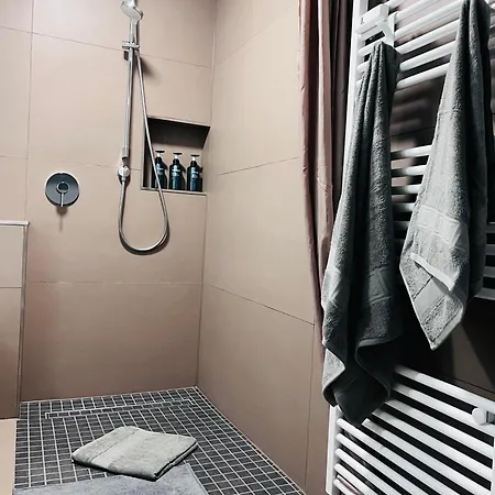 Harmony 1 Stylishes 4-zimmer Eg Terrasse Garten Parkplatz Apartment Gütersloh